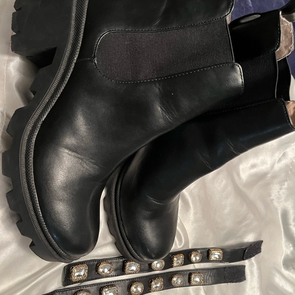 Steve Madden Lug Boots 8.5 Black Amulet - Picture 5 of 8